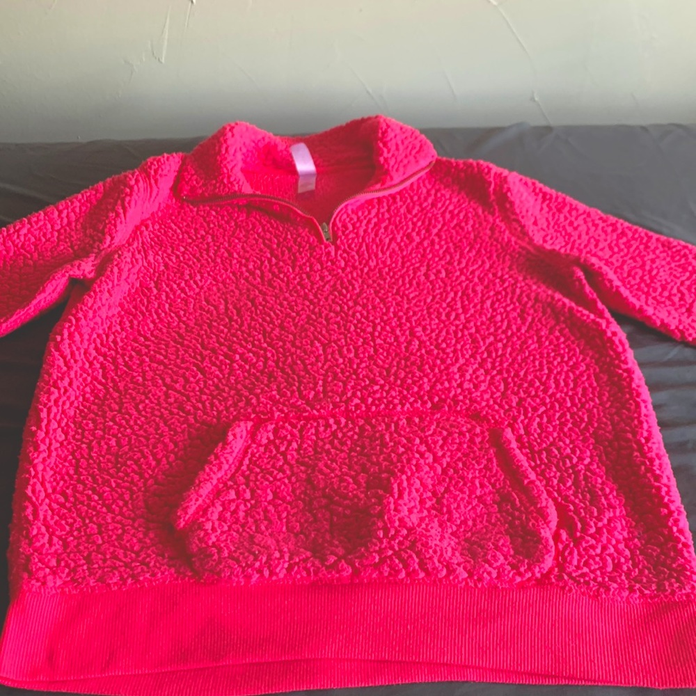 bright medium sized pullover